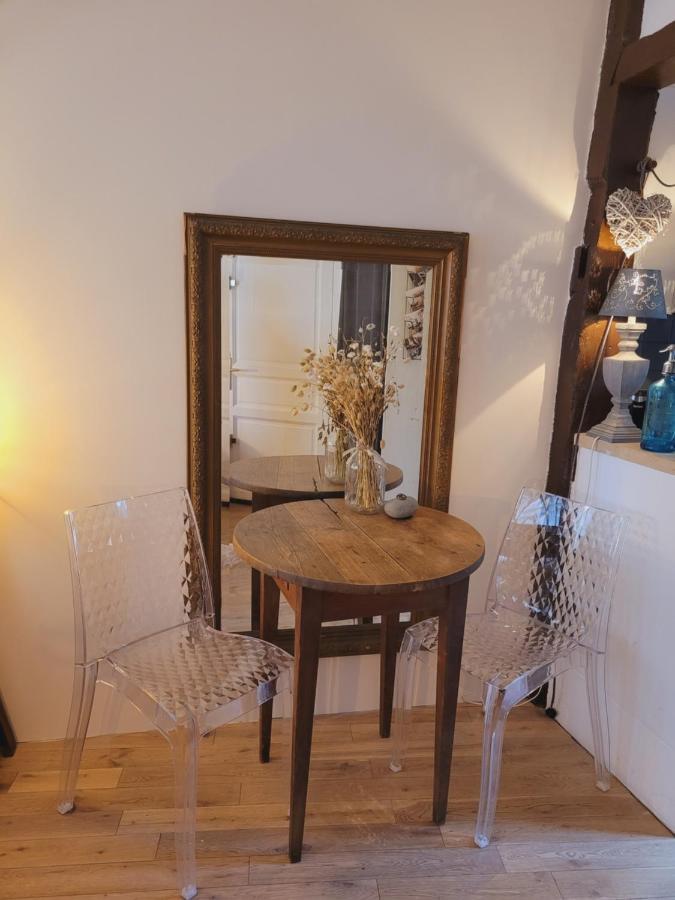 My Little Garden -parking Gratuit 500m -coeur Historique -la Clef De Apartamento Honfleur